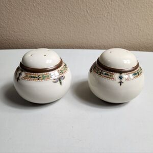 Noritake Chaparral Salt And Pepper Shakers